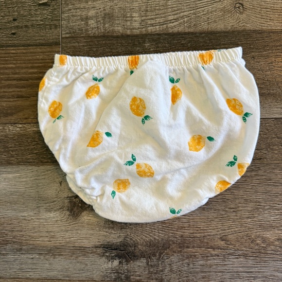 Carter’s 12 month Lemon Outfit - Picture 6 of 7